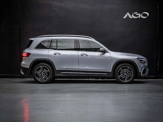 MERCEDES-BENZ-GLB 220-2025