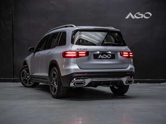 MERCEDES-BENZ-GLB 220-2025