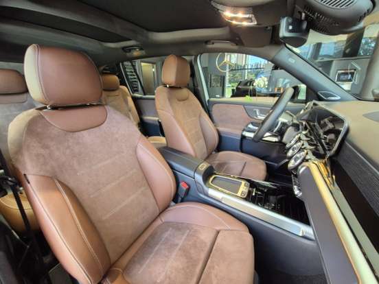 MERCEDES-BENZ-GLB 220-2025