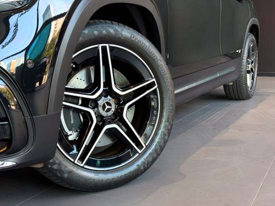 MERCEDES-BENZ-GLB 220-2025