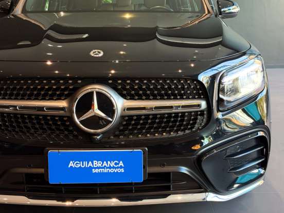 MERCEDES-BENZ-GLB 220-2025