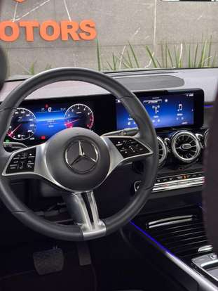 MERCEDES-BENZ-GLB 220-2025