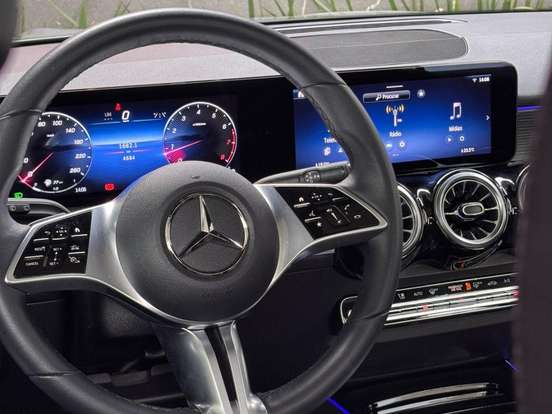 MERCEDES-BENZ-GLB 220-2.0 MHEV PROGRESSIVE 4MATIC 8G-DCT MERCEDES-BENZ-GLB 220-2025