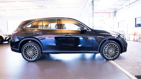 MERCEDES-BENZ-GLC 300-2025