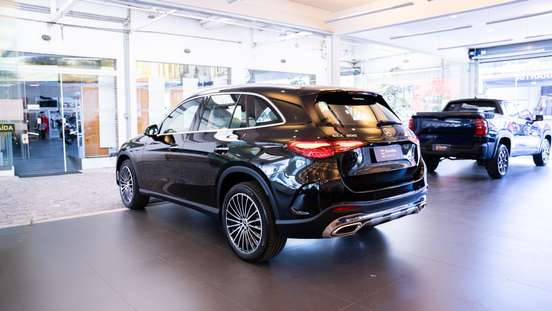 MERCEDES-BENZ-GLC 300-2025