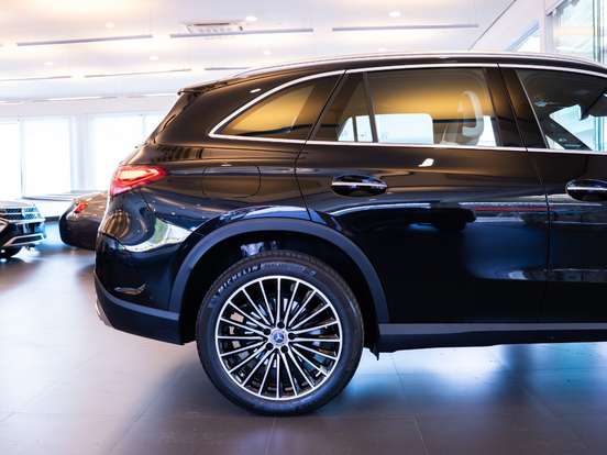 MERCEDES-BENZ-GLC 300-2.0 MHEV AMG LINE 4MATIC 9G-TRONIC MERCEDES-BENZ-GLC 300-2025