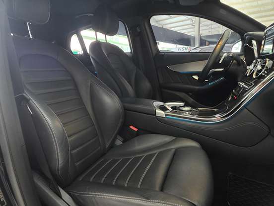 MERCEDES-BENZ-GLC 43 AMG-2019