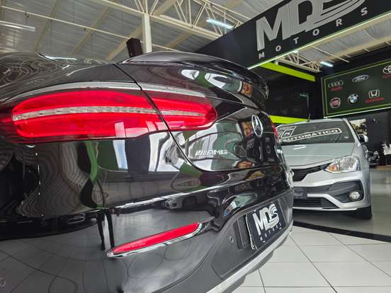MERCEDES-BENZ-GLC 43 AMG-2019