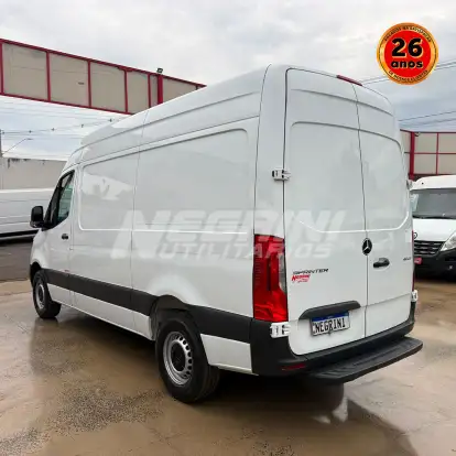 MERCEDES-BENZ-SPRINTER-2021