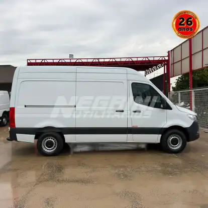 MERCEDES-BENZ-SPRINTER-2021