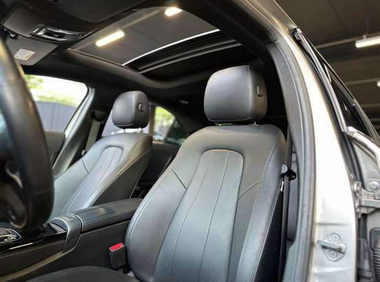 MERCEDES-BENZ-A 200-2019