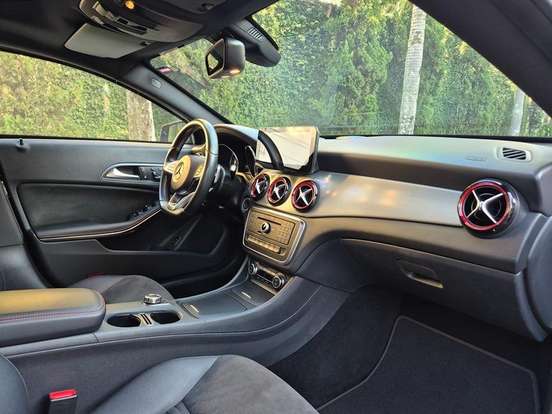 MERCEDES-BENZ-CLA 250-2014