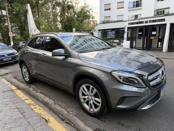 MERCEDES-BENZ GLA 200 1.6 CGI ADVANCE 16V TURBO GASOLINA 4P AUTOMÁTICO