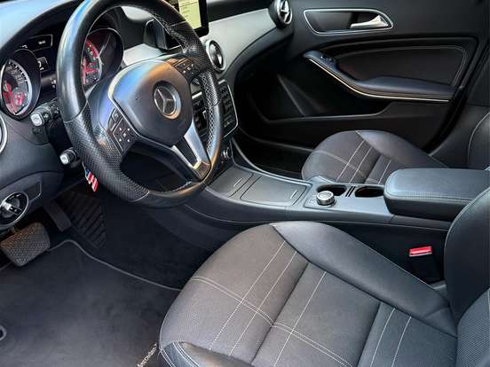 MERCEDES-BENZ-GLA 200-1.6 CGI ADVANCE 16V TURBO GASOLINA 4P AUTOMÁTICO MERCEDES-BENZ-GLA 200-2015