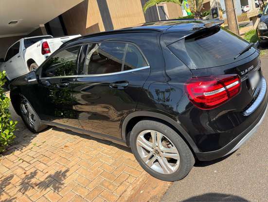MERCEDES-BENZ-GLA 200-1.6 CGI FLEX NIGHT 7G-DCT MERCEDES-BENZ-GLA 200-2019