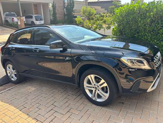 MERCEDES-BENZ-GLA 200-1.6 CGI FLEX NIGHT 7G-DCT MERCEDES-BENZ-GLA 200-2019