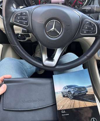 MERCEDES-BENZ-GLA 200-2019