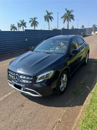 MERCEDES-BENZ-GLA 200-2019