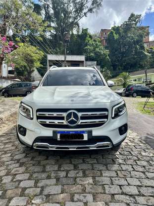 MERCEDES-BENZ-GLB 200-2021