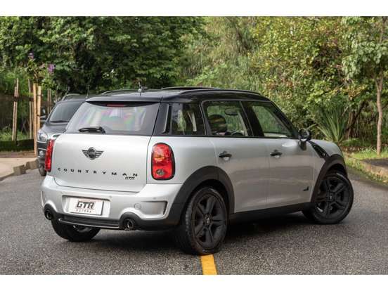 MINI-COUNTRYMAN-2011