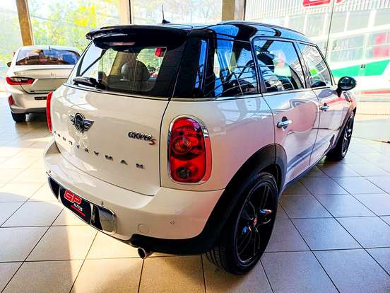 MINI-COUNTRYMAN-2010