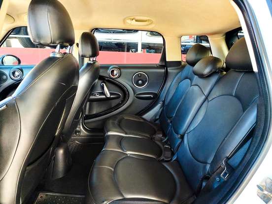 MINI-COUNTRYMAN-2010