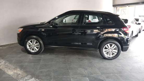 MITSUBISHI-ASX-2012