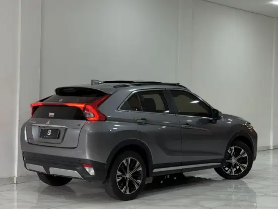 MITSUBISHI-ECLIPSE CROSS-1.5 MIVEC TURBO GASOLINA HPE-S CVT MITSUBISHI-ECLIPSE CROSS-2018