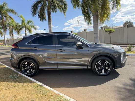 MITSUBISHI-ECLIPSE CROSS-1.5 MIVEC TURBO GASOLINA HPE-S CVT MITSUBISHI-ECLIPSE CROSS-2023