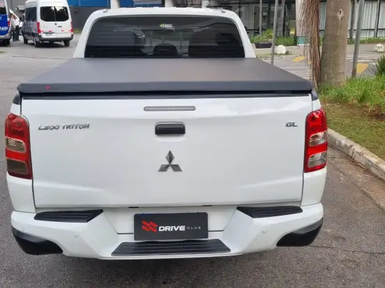 MITSUBISHI-L200 TRITON-2.4 16V TURBO DIESEL GL CD 4X4 MANUAL MITSUBISHI-L200 TRITON-2023