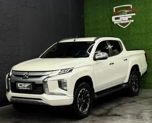 MITSUBISHI L200 TRITON 2.4 16V TURBO DIESEL SPORT HPE CD 4P 4X4 AUTOMÁTICO