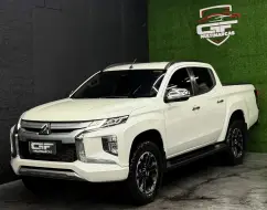 MITSUBISHI L200 TRITON 2.4 16V TURBO DIESEL SPORT HPE CD 4P 4X4 AUTOMÁTICO MITSUBISHI L200 TRITON 2.4 16V TURBO DIESEL SPORT HPE CD 4P 4X4 AUTOMÁTICO