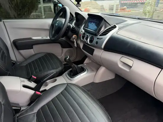 MITSUBISHI-L200 TRITON-2013