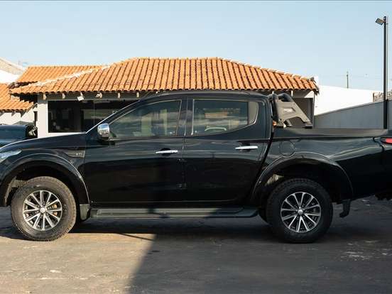 MITSUBISHI-L200 TRITON-2.4 16V TURBO DIESEL SPORT HPE CD 4P 4X4 AUTOMÁTICO MITSUBISHI-L200 TRITON-2020