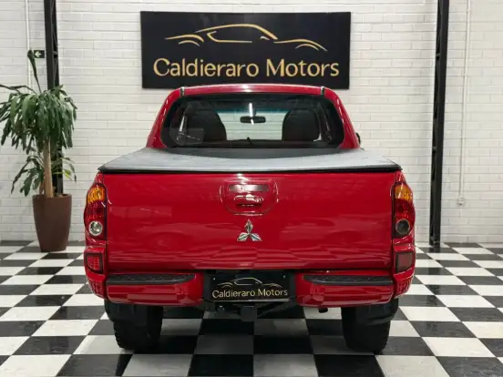 MITSUBISHI-L200 TRITON-2015
