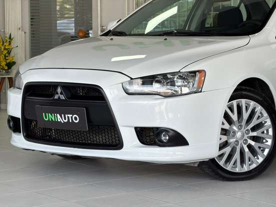 MITSUBISHI-LANCER-2015
