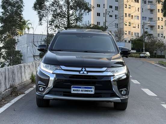MITSUBISHI-OUTLANDER-2.0 16V GASOLINA 4P AUTOMÁTICO MITSUBISHI-OUTLANDER-2015