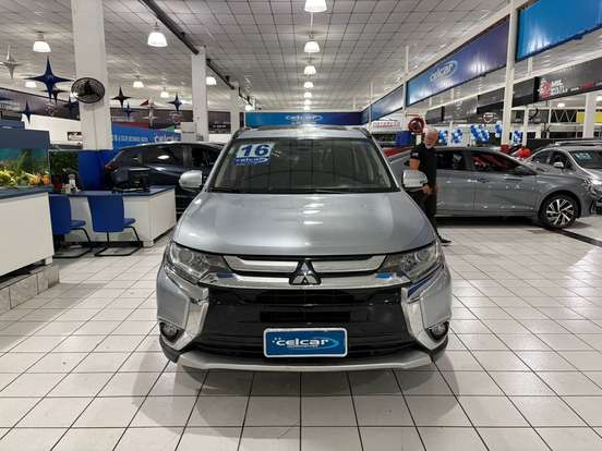 MITSUBISHI-OUTLANDER-2015