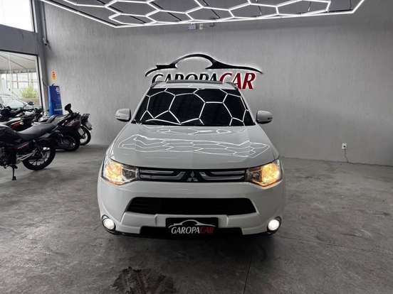 MITSUBISHI-OUTLANDER-2.0 16V GASOLINA 4P AUTOMÁTICO MITSUBISHI-OUTLANDER-2015