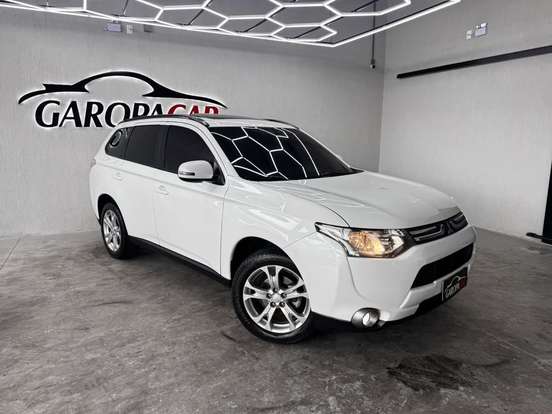 MITSUBISHI-OUTLANDER-2.0 16V GASOLINA 4P AUTOMÁTICO MITSUBISHI-OUTLANDER-2015