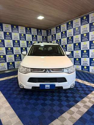 MITSUBISHI-OUTLANDER-2.0 16V GASOLINA 4P AUTOMÁTICO MITSUBISHI-OUTLANDER-2014