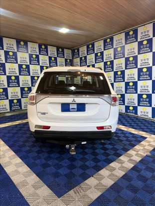 MITSUBISHI-OUTLANDER-2.0 16V GASOLINA 4P AUTOMÁTICO MITSUBISHI-OUTLANDER-2014