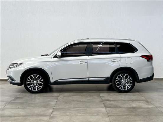 MITSUBISHI-OUTLANDER-2.0 COMFORT 16V GASOLINA 4P AUTOMÁTICO MITSUBISHI-OUTLANDER-2017