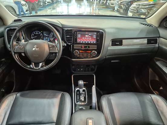 MITSUBISHI-OUTLANDER-2.0 MIVEC GASOLINA HPE AUTOMÁTICO MITSUBISHI-OUTLANDER-2018