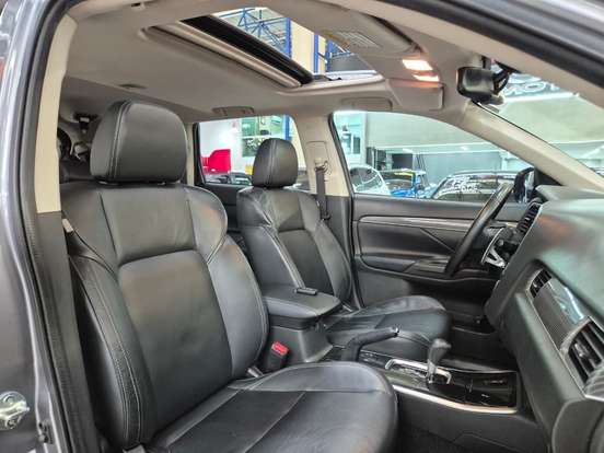 MITSUBISHI-OUTLANDER-2.0 MIVEC GASOLINA HPE AUTOMÁTICO MITSUBISHI-OUTLANDER-2018