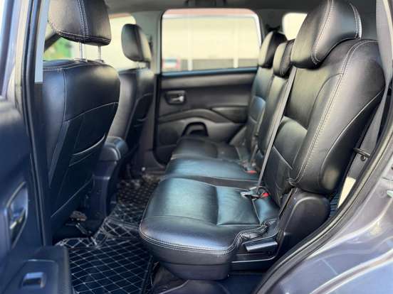 MITSUBISHI-OUTLANDER-2.4 4X4 16V GASOLINA 4P AUTOMÁTICO MITSUBISHI-OUTLANDER-2009