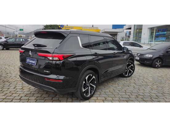 MITSUBISHI-OUTLANDER-2025