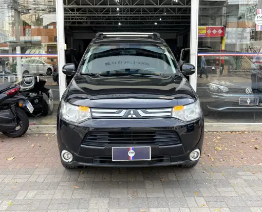 MITSUBISHI-OUTLANDER-3.0 GT 4X4 V6 24V GASOLINA 4P AUTOMÁTICO MITSUBISHI-OUTLANDER-2014