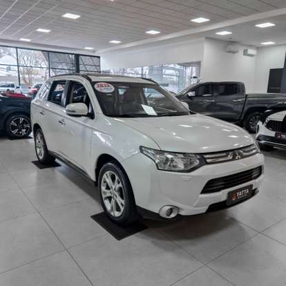 MITSUBISHI-OUTLANDER-3.0 GT 4X4 V6 24V GASOLINA 4P AUTOMÁTICO MITSUBISHI-OUTLANDER-2014
