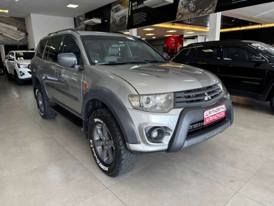 MITSUBISHI-PAJERO-3.2 OUTDOOR 4X4 16V TURBO INTERCOOLER DIESEL 4P AUTOMÁTICO MITSUBISHI-PAJERO-2016